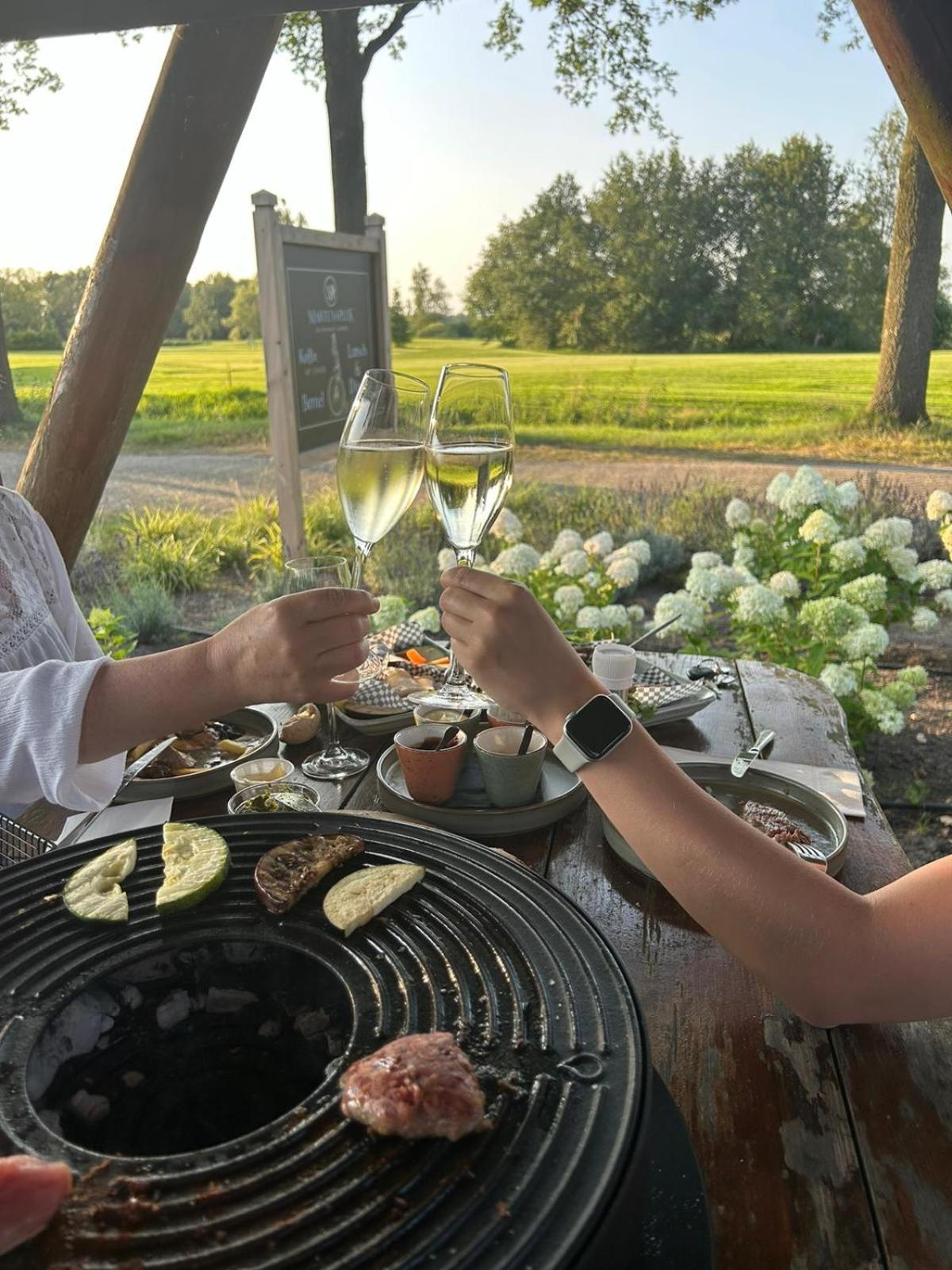Hotel Martensplek Tiendeveen Exteriör bild